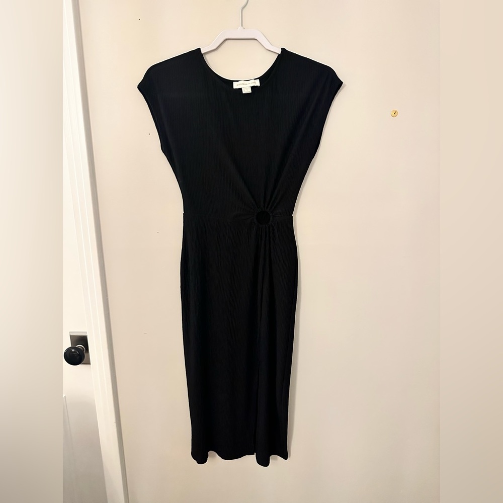 BLACK MIDI DRESS